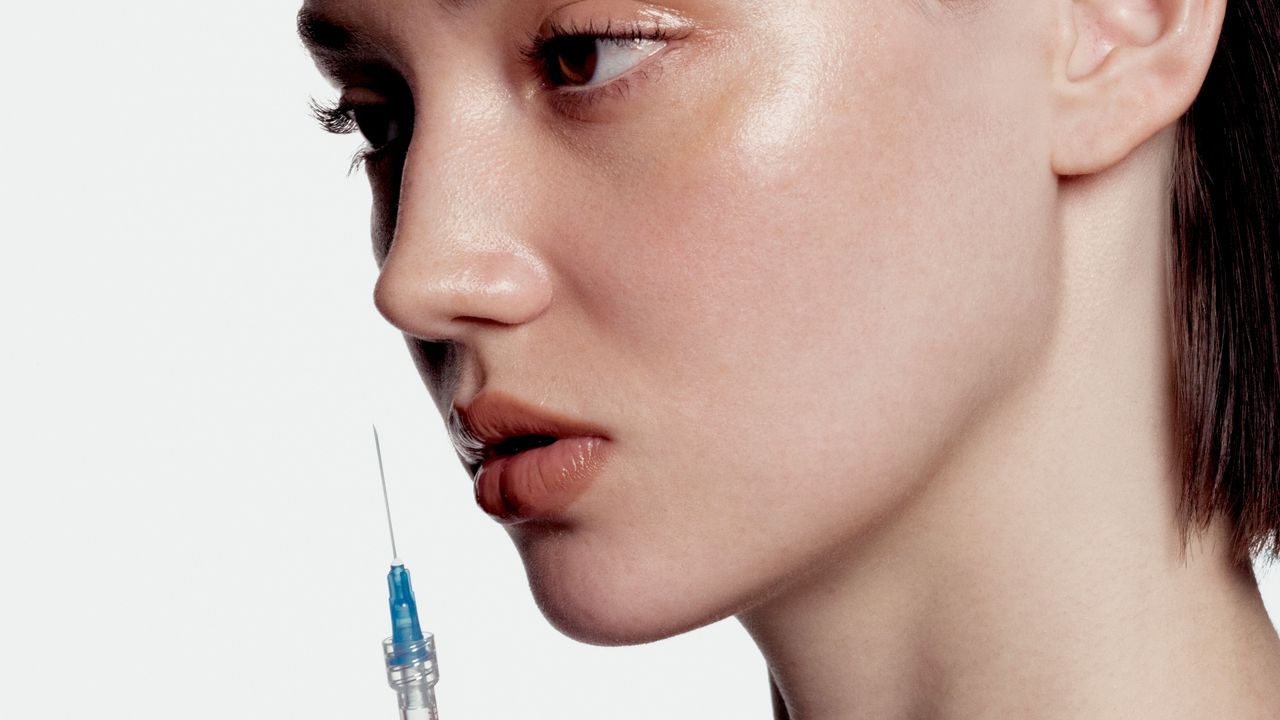 Medical syringe prepared for injection treatment