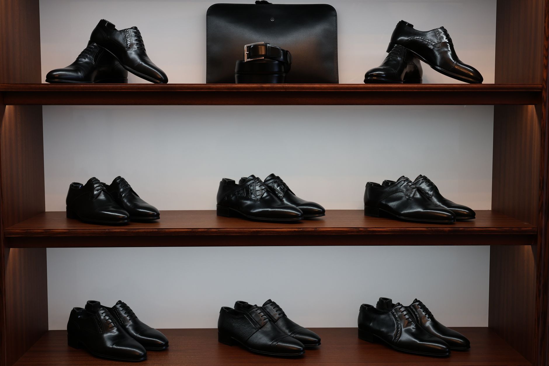 Corporate boardroom meeting representing Hugo Boss shareholder decision
